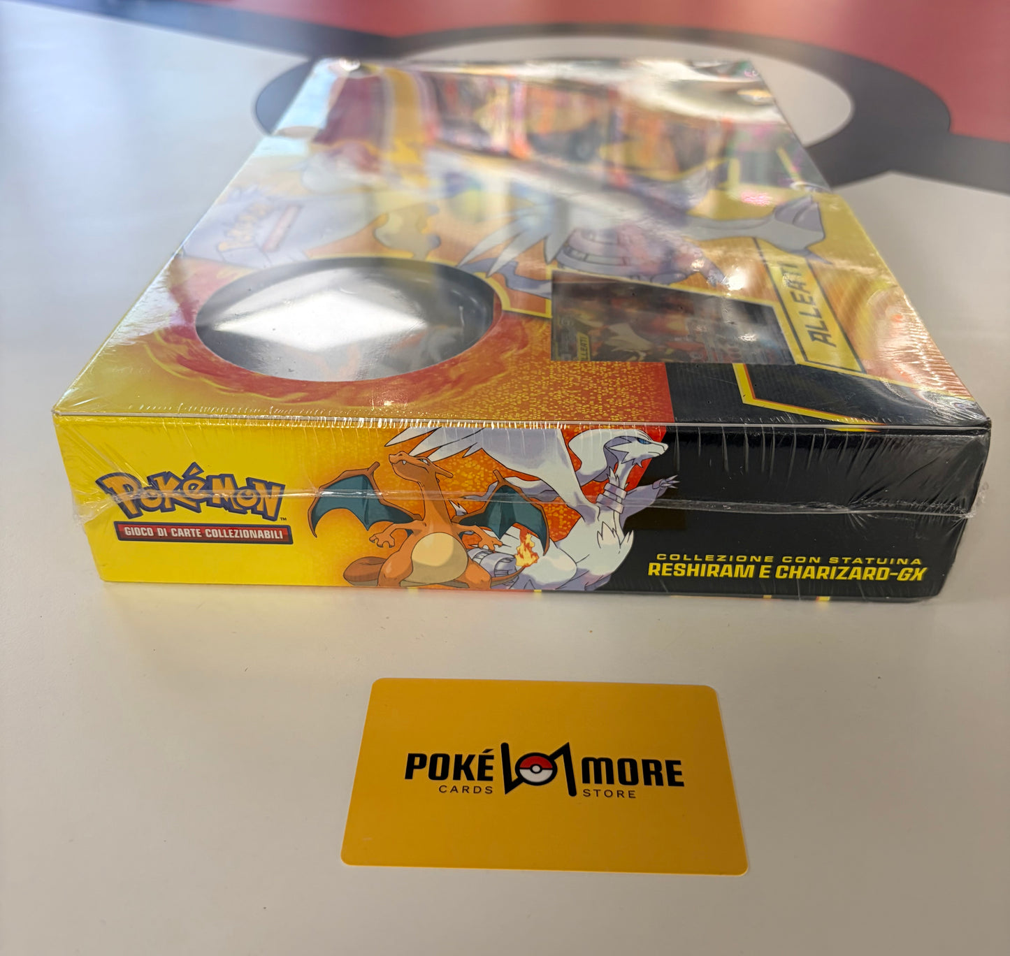 MEGA CHARIZARD Y COLLECTIBLE TIN (EN)