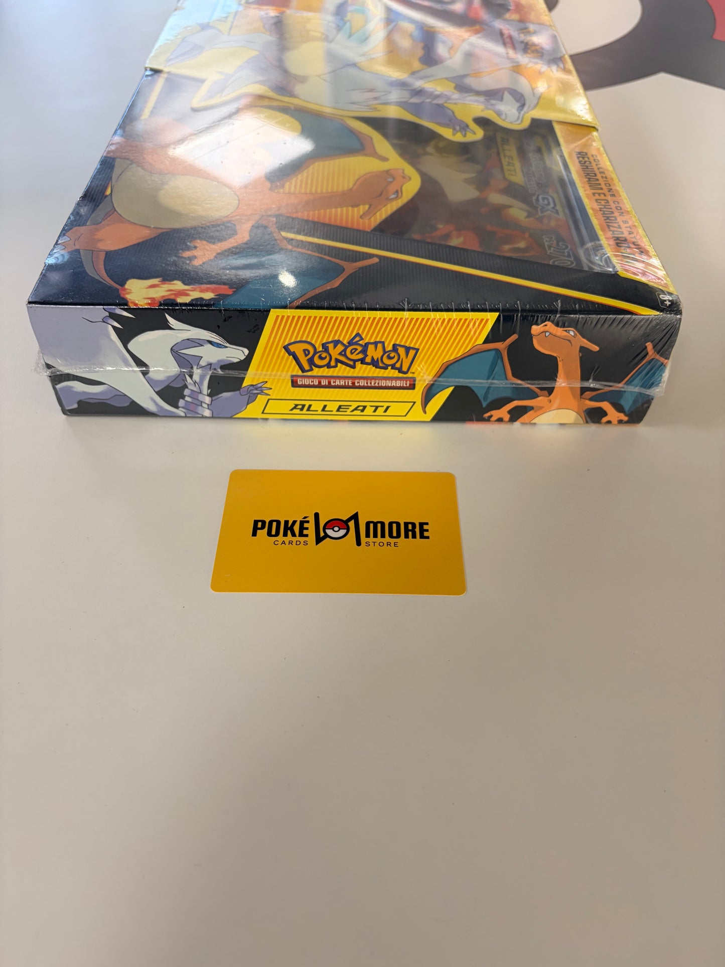 MEGA CHARIZARD Y COLLECTIBLE TIN (EN)